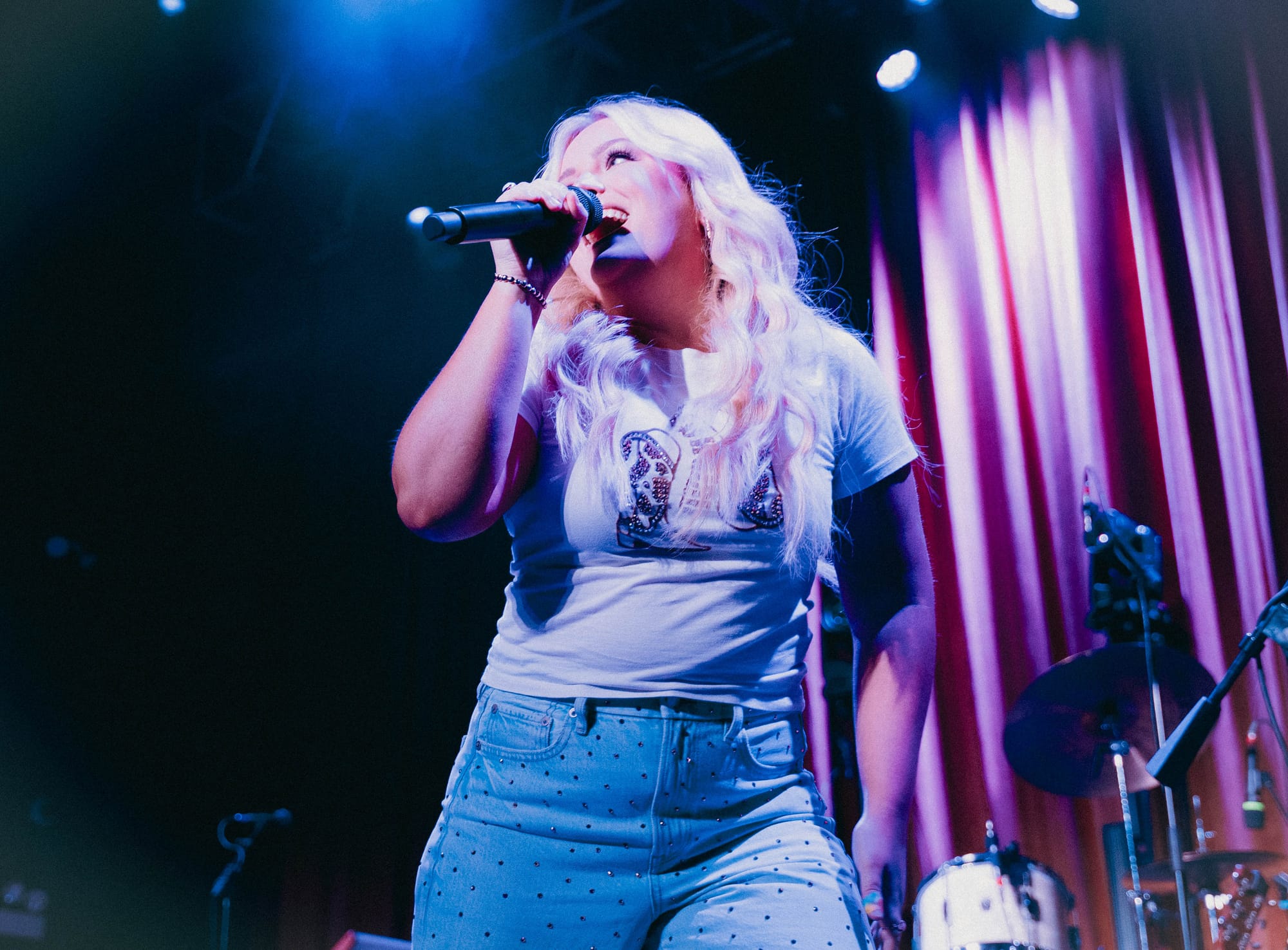 Jake Scott Captures the Hearts of Chicago