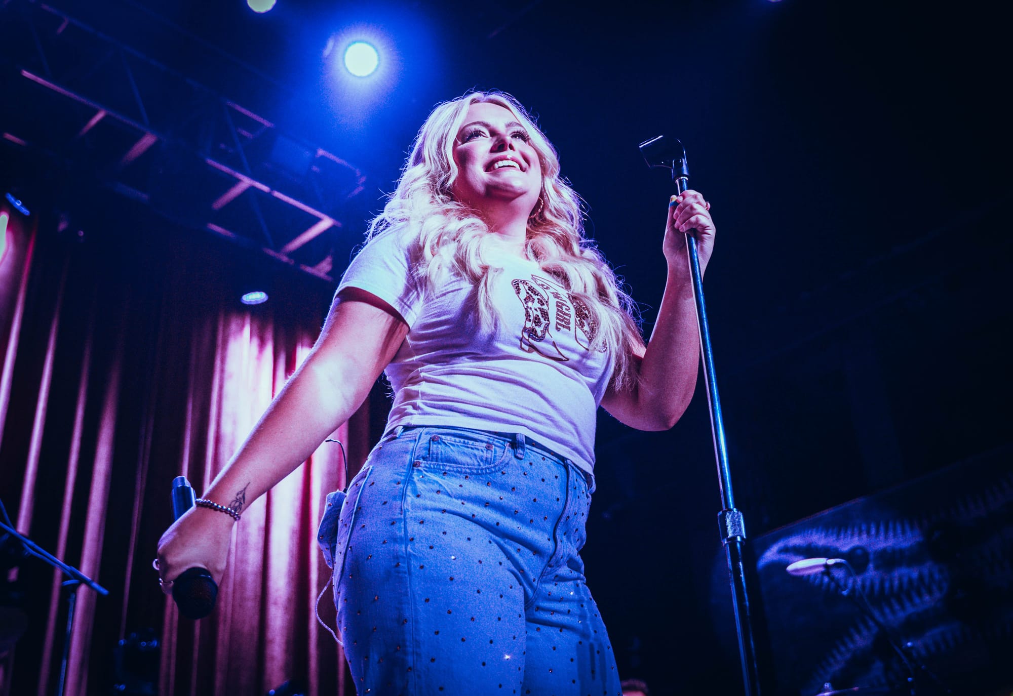 Jake Scott Captures the Hearts of Chicago