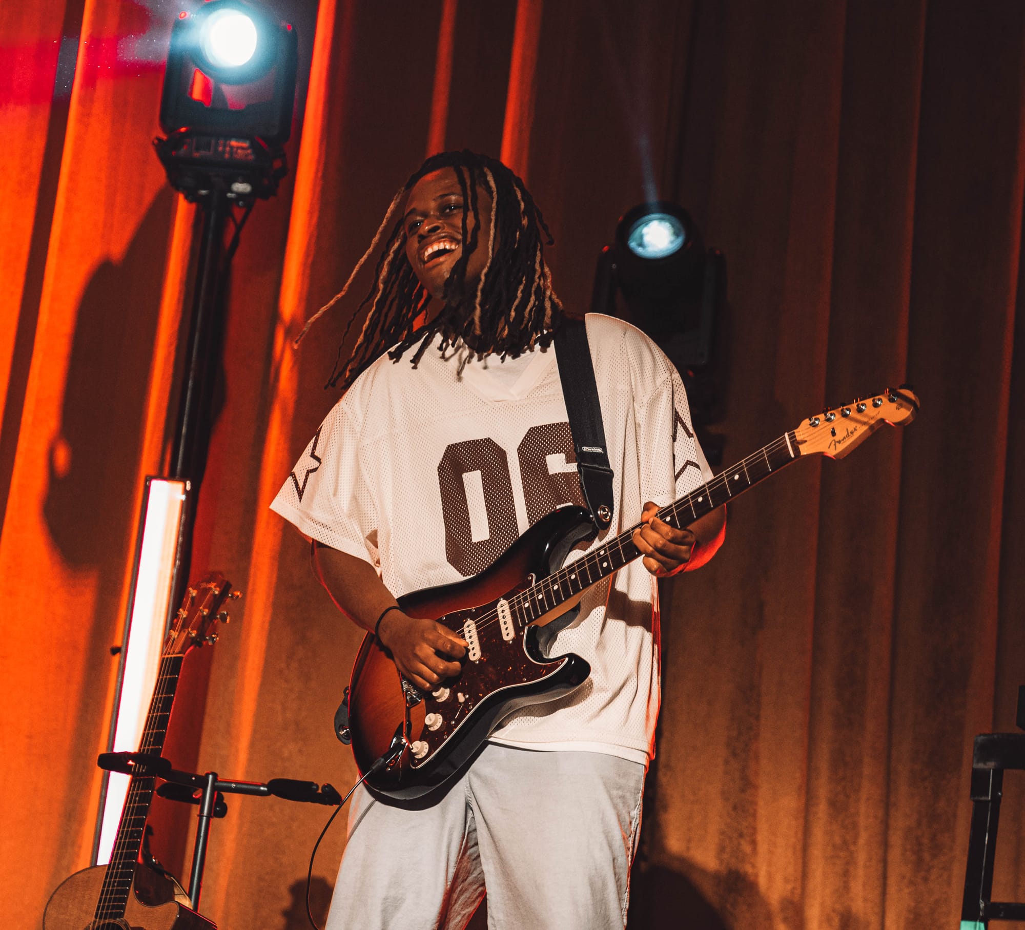 Jake Scott Captures the Hearts of Chicago