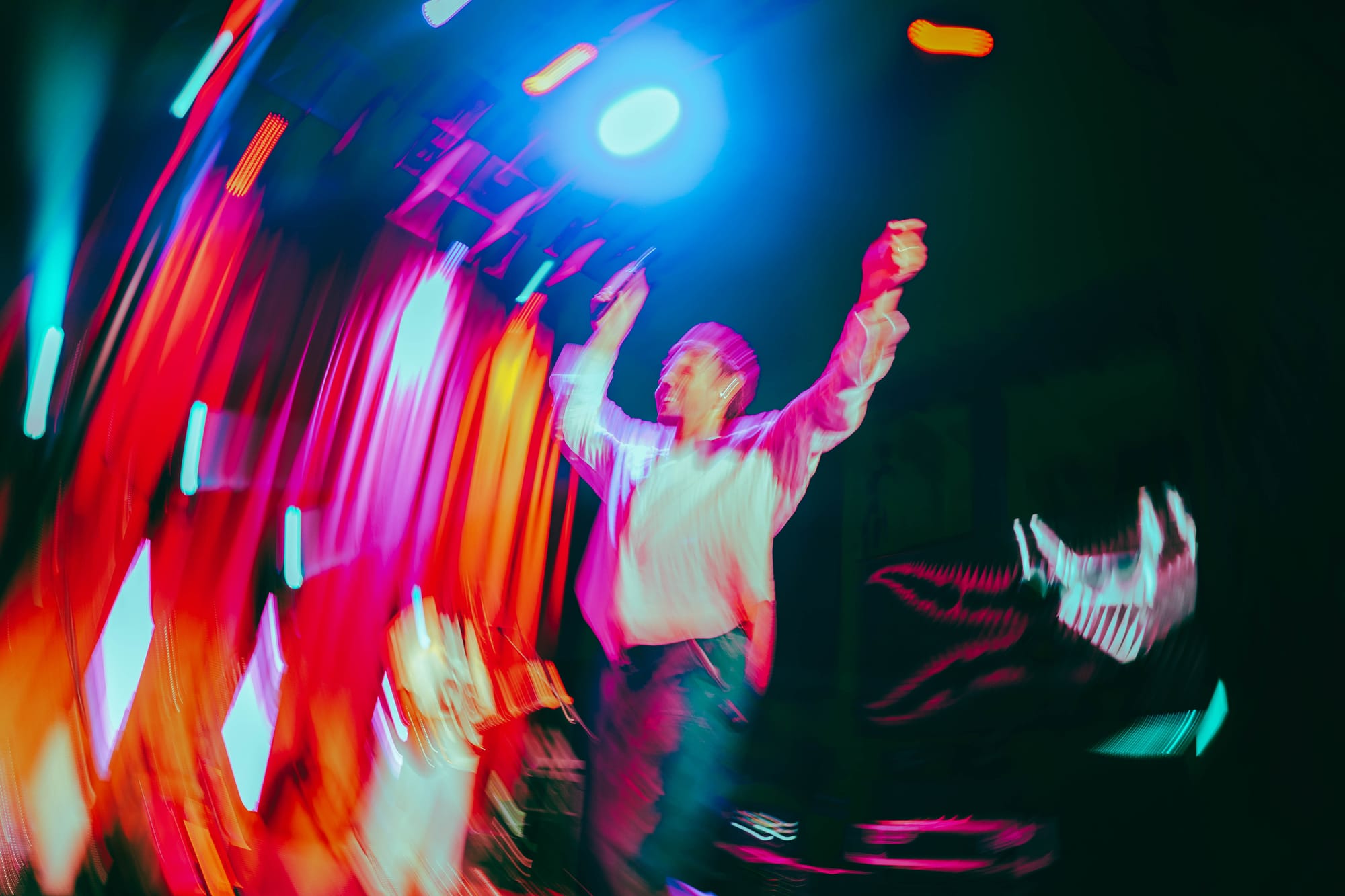 Jake Scott Captures the Hearts of Chicago