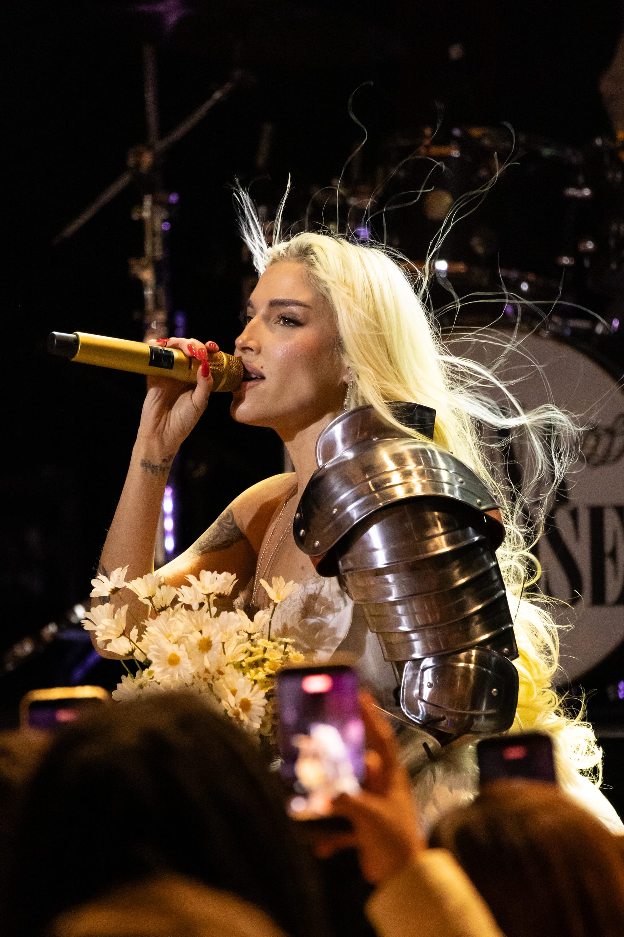 The marvelous Elena Rose melts Chicago with her warm embrace