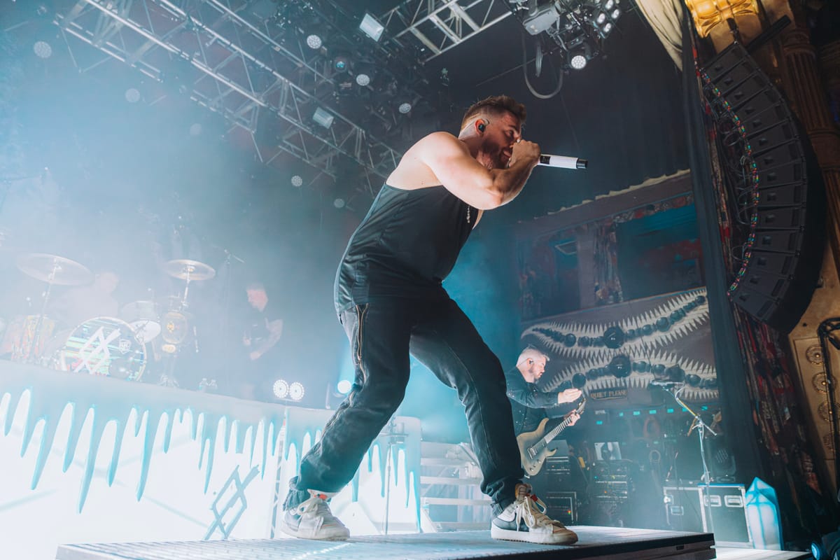 SET IT OFF - Set off Chicago for a night that will not be forgotten